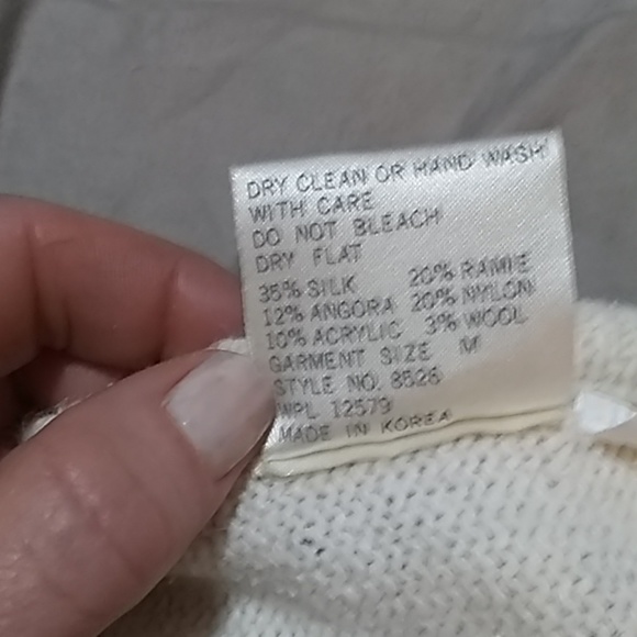 Let pull-over size medium worm twice - Picture 3 of 3